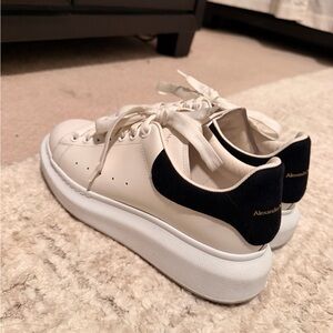 Alexander McQueen Women's Off-White and Black Sneakers